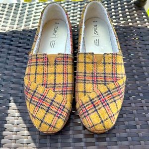 Tom’s loafers Size 9.5 W